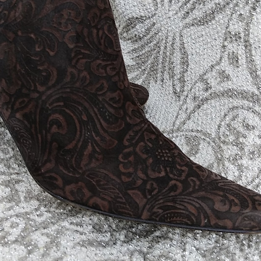 Isaac Mizrahi Paisley Cool Shooties/Booties in Brown Suede - Picture 5 of 8